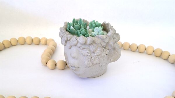Succulent kisses candle workshop